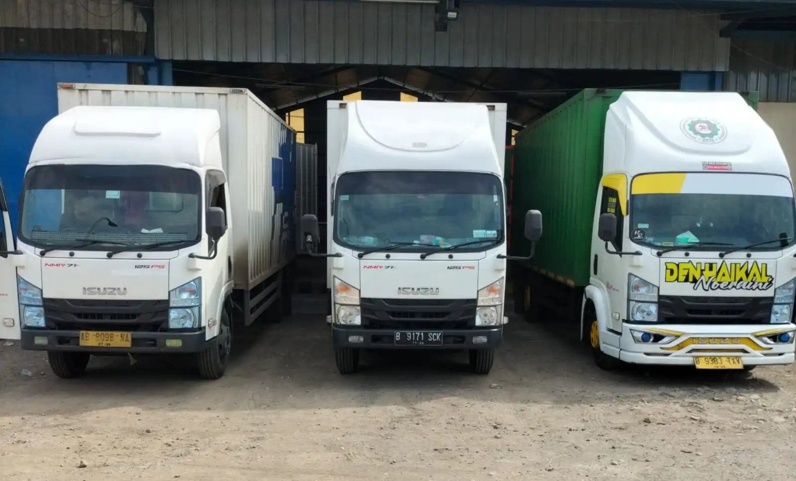 sewa truk bulanan
